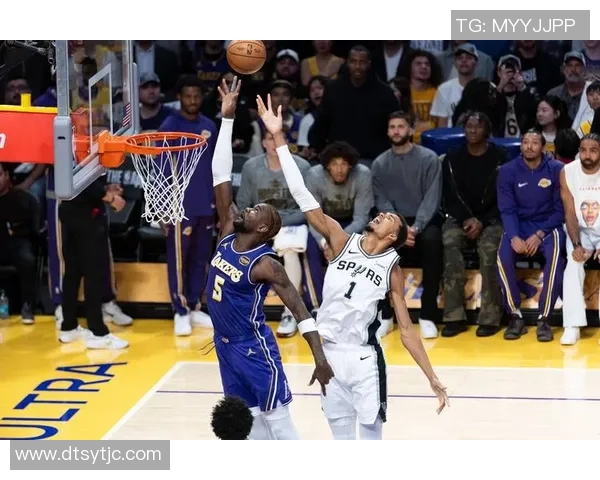 湖人119-132马刺！里夫斯毫无托言，东契奇和老詹赛后连番表态成要害